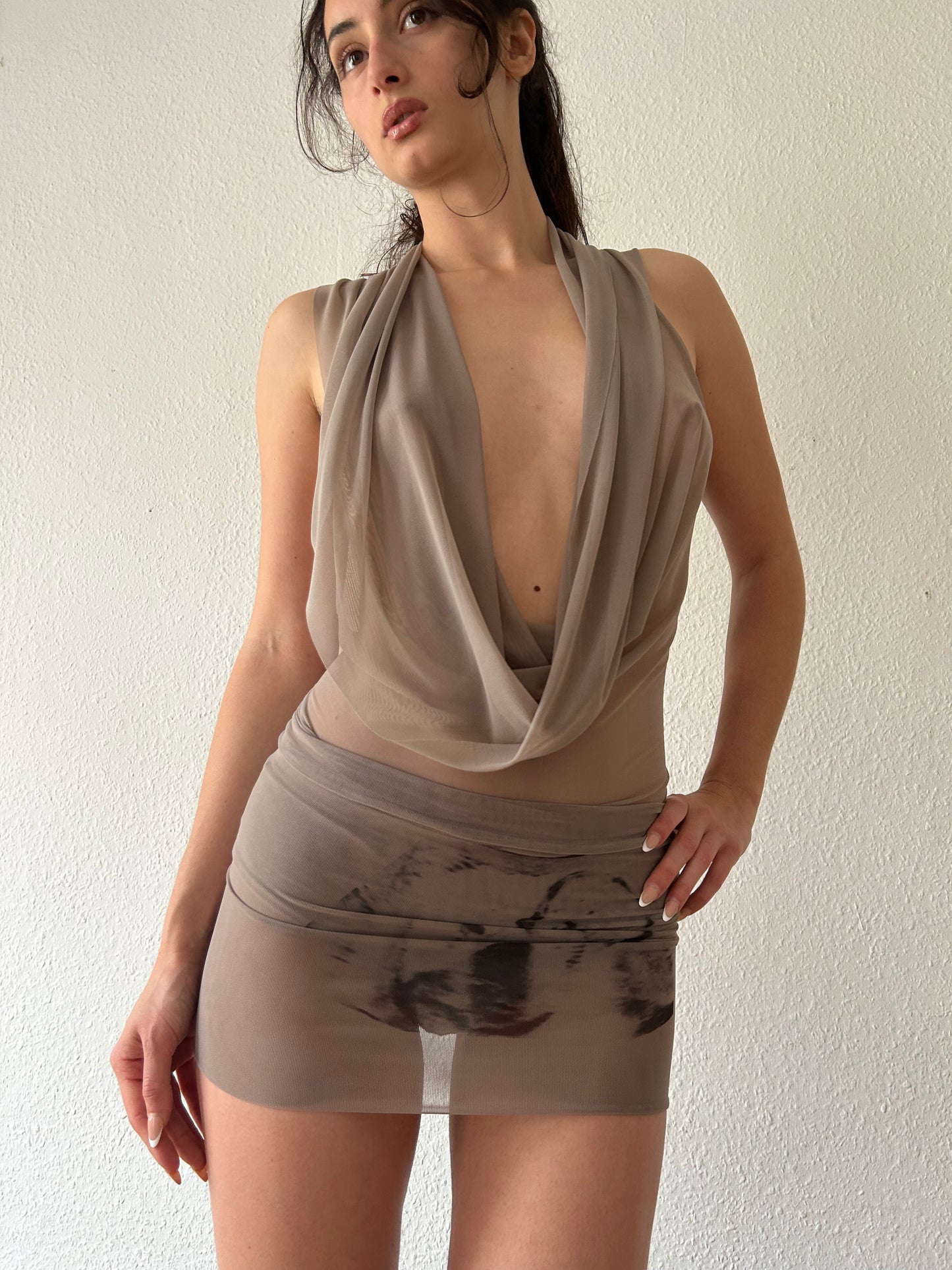 Nude  Hood Dress "MOTHERLY" EX-MYSZKA